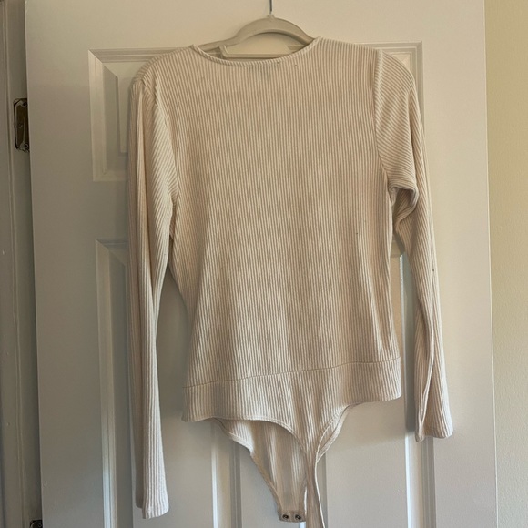 Express Crossover Bodysuit - Picture 2 of 2